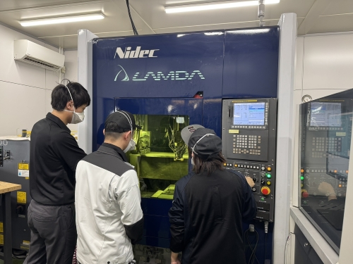 ３D金属積層 造形立ち合い